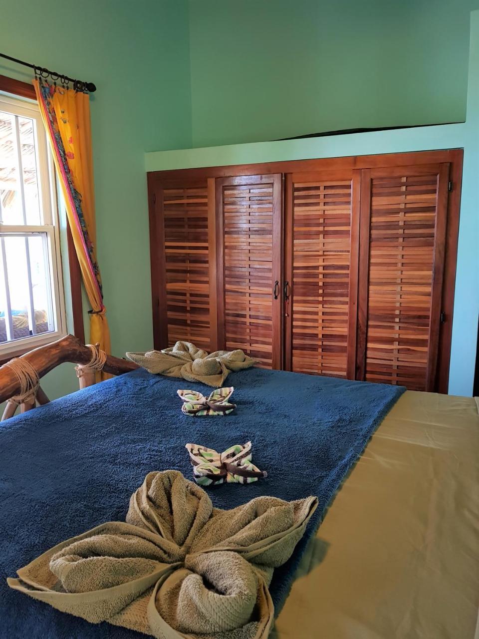 Slo-N-Ez Villa Terrace 库尔克岛 外观 照片